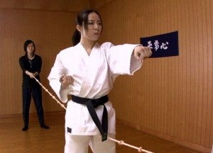 空手家AV女優最強の【やまのあかね】(イ・ミョンシル)オススメ動画はコレ!