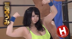 キャメルクラッチで胸をモミモミ！巨乳AV女優が戦うエロプロレス！